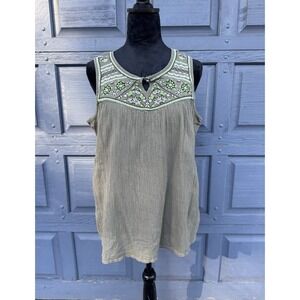 Green Tank Top With Floral Design‎ Size Large!